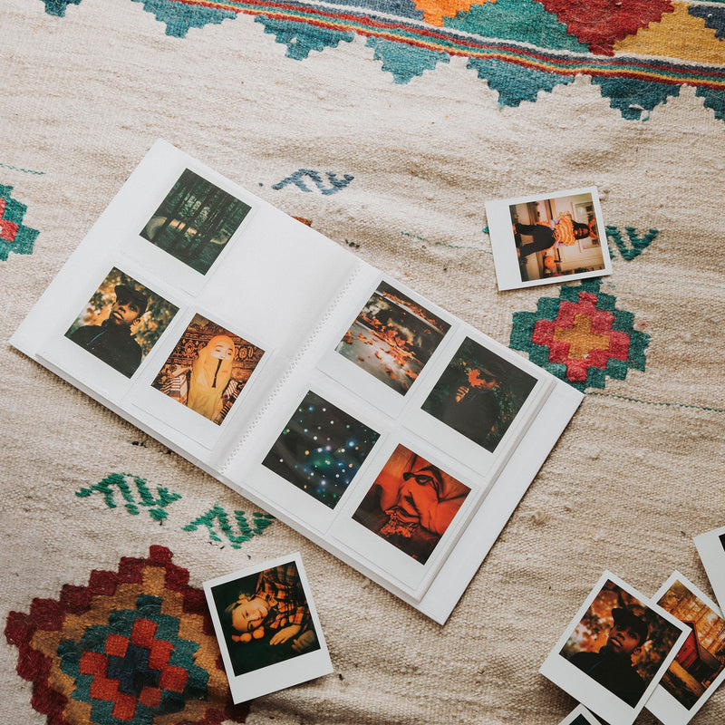 Polaroid Now+ Album Gift Set